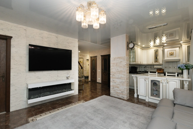 Купить четырехкомнатную квартиру в Амурской области. Вариант № 3251698, 2, площадь -  квм, цена 20000000 рублей