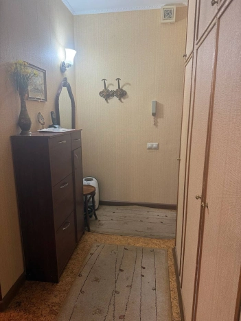 Купить квартиру в Москве. Вариант № 3959249, 12, площадь -  квм, цена 20000000.0000 рублей