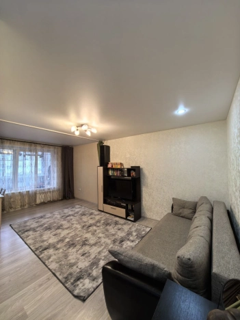 Купить квартиру в Москве. Вариант № 8994729, 4, площадь - квм, цена 15000000 рублей