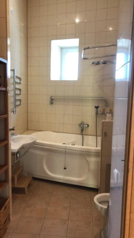 Купить квартиру в Москве. Вариант № 9813279, 12, площадь -  квм, цена 230000000 рублей