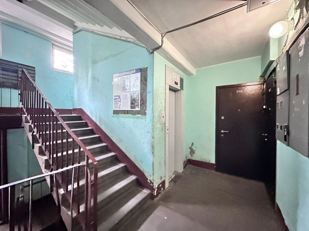 Купить трехкомнатную квартиру в районе Выборгский в Санкт-Петербурге. Вариант № 46168, 18, площадь -  квм, цена 9100000 рублей