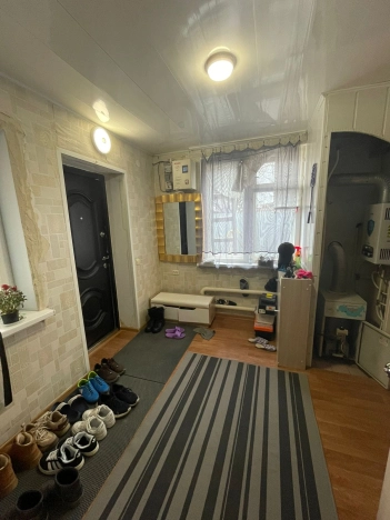 Купить дом на улице Хомутникова в Элисте. Вариант № 6389, 4, площадь -  квм, цена 8000000 рублей