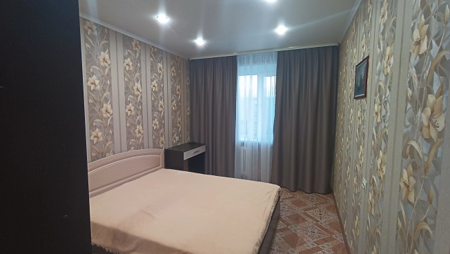 Снять квартиру в Тобольске. Вариант № 6950188, 6, площадь -  квм, цена 40000 рублей