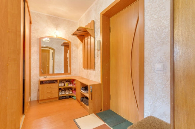 Купить двухкомнатную квартиру на вторичке на улице Карла Маркса в Вологде. Вариант № 10947, 22, площадь -  квм, цена 6300000 рублей