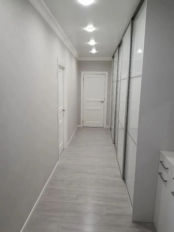 Купить трехкомнатную квартиру в Новосибирской области. Вариант № 10024706, 9, площадь -  квм, цена 16500000 рублей