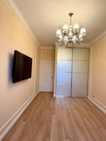 Купить квартиру в Москве. Вариант № 8550124, 13, площадь -  квм, цена 26000000 рублей