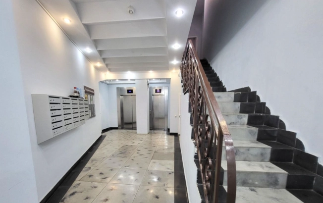 Купить квартиру в Москве. Вариант № 9222042, 28, площадь -  квм, цена 150000000 рублей