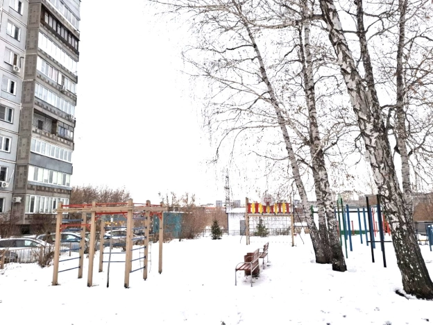 Купить двухкомнатную квартиру в районе Заельцовский в Новосибирске. Вариант № 9166161, 43, площадь -  квм, цена 5350000 рублей