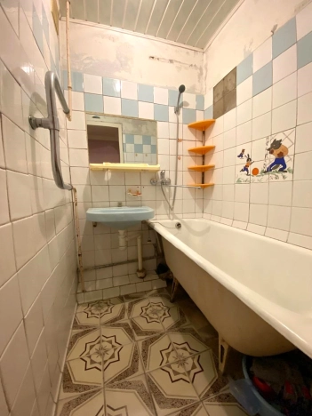 Купить двухкомнатную квартиру в Калужской области. Вариант № 7950429, 7, площадь -  квм, цена 4300000 рублей