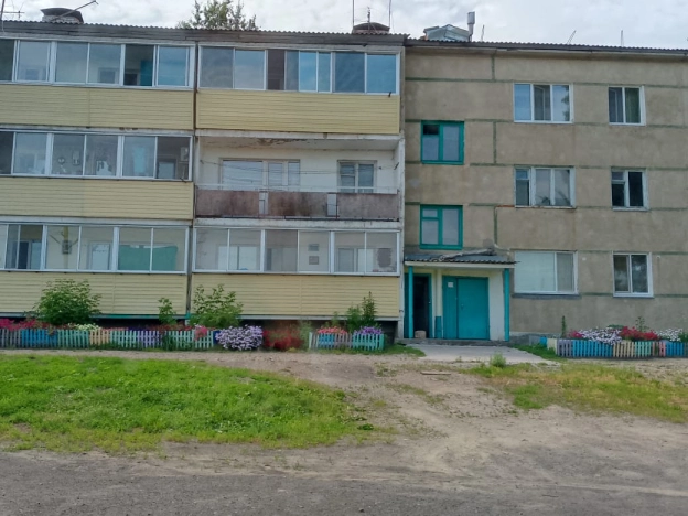 Купить трехкомнатную квартиру в Амурской области. Вариант № 213502, 2, площадь -  квм, цена 2500000 рублей