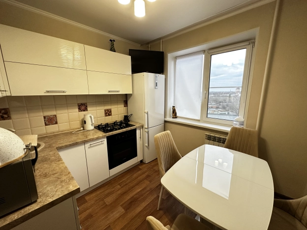 Купить двухкомнатную квартиру на вторичке в Пензенской области. Вариант № 9992185, 0, площадь -  квм, цена 5600000 рублей