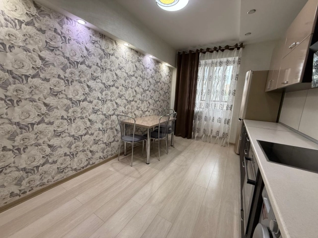 Купить квартиру в районе Ленинский в Воронеже. Вариант № 7611131, 18, площадь -  квм, цена 8750000 рублей