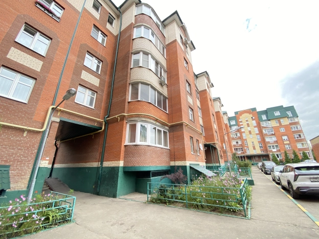 Купить трехкомнатную квартиру в Подольске. Вариант № 3775526, 13, площадь -  квм, цена 10370000 рублей