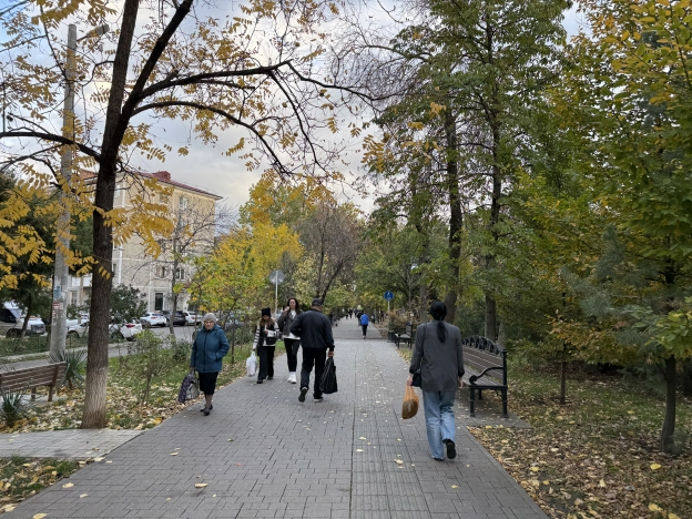 Купить четырехкомнатную квартиру в Краснодаре. Вариант № 8601453, 33, площадь -  квм, цена 6850000 рублей