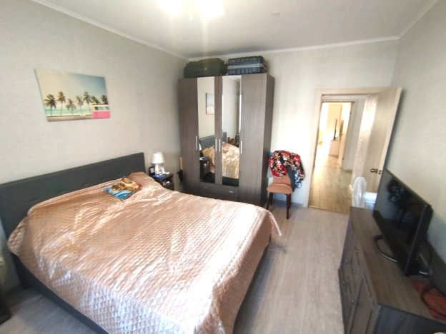 Купить трехкомнатную квартиру в Краснодарском крае. Вариант № 9218901, 18, площадь -  квм, цена 12500000 рублей