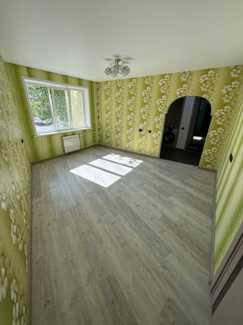 Купить четырехкомнатную квартиру в Белгородской области. Вариант № 5278331, 2, площадь -  квм, цена 5500000 рублей