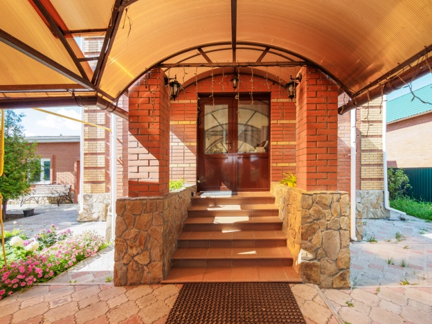 Купить дом в Микрорайоне Порт-Артур в Омске. Вариант № 2580432, 16, площадь -  квм, цена 20000000 рублей