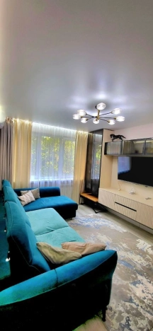 Купить трехкомнатную квартиру в Ростовской области. Вариант № 9229928, 2, площадь -  квм, цена 10300000 рублей