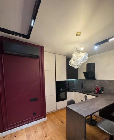 Купить квартиру в Москве. Вариант № 10353432, 4, площадь -  квм, цена 25000000 рублей