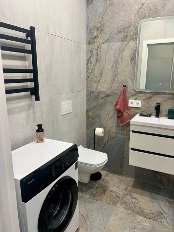 Купить квартиру на вторичке на улице набережная реки Карповки в Санкт-Петербурге. Вариант № 10995524, 12, площадь - квм, цена 12500000 рублей