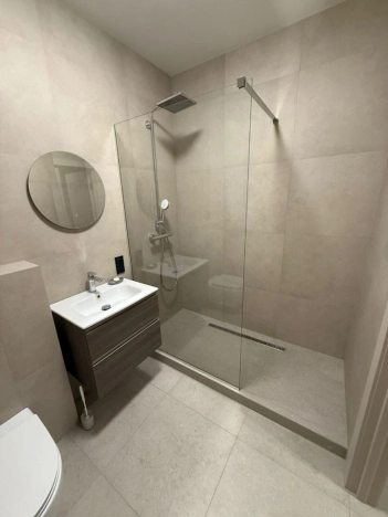 Купить однокомнатную квартиру в районе Кировский в Ростове-на-Дону. Вариант № 3887095, 12, площадь -  квм, цена 9300000 рублей