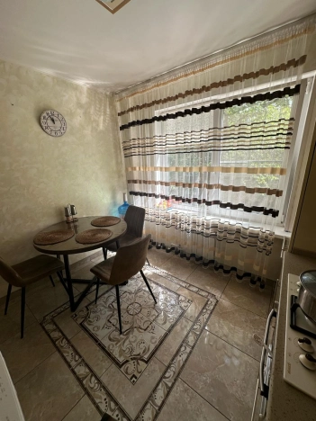 Купить квартиру в Москве. Вариант № 5820981, 4, площадь -  квм, цена 18900000 рублей