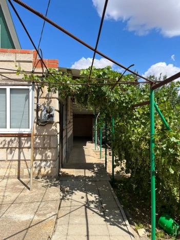 Купить дом в Элисте. Вариант № 6153487, 2, площадь -  квм, цена 7400000 рублей