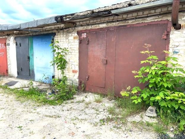 Купить двухкомнатную квартиру на улице Школьная в Калужской области. Вариант № 52159, 9, площадь -  квм, цена 2700000 рублей