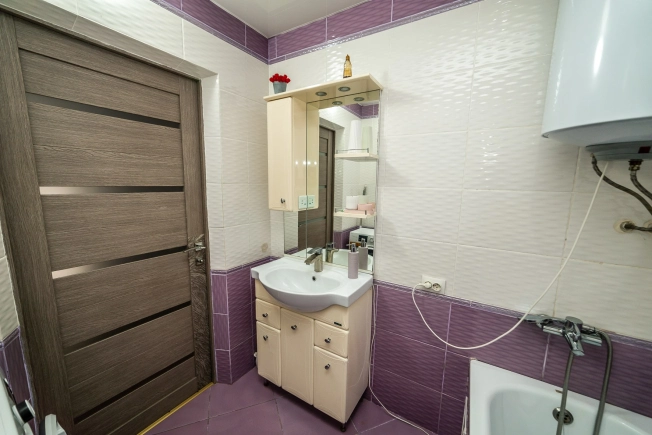 Купить квартиру на улице Гидростроителей в Краснодаре. Вариант № 3790214, 9, площадь -  квм, цена 6000000 рублей