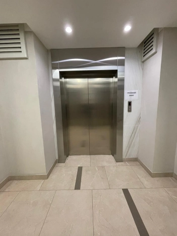 Купить однокомнатную квартиру на вторичке в районе Октябрьский в Новосибирске. Вариант № 7844590, 19, площадь -  квм, цена 8499000 рублей