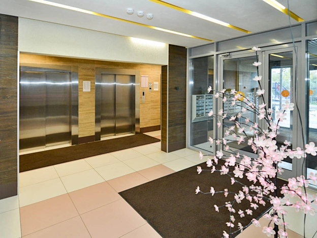 Купить двухкомнатную квартиру в районе Заельцовский в Новосибирске. Вариант № 3944463, 31, площадь -  квм, цена 14200000 рублей