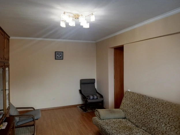 Купить трехкомнатную квартиру в районе Октябрьский в Улан-Удэ. Вариант № 9544965, 1, площадь - квм, цена 6620000 рублей