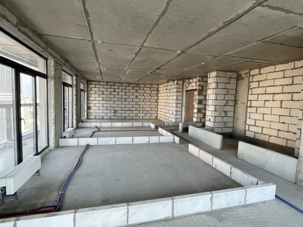 Купить квартиру на вторичке на улице Академика Иванова в Московской области. Вариант № 10602993, 8, площадь -  квм, цена 79000000 рублей