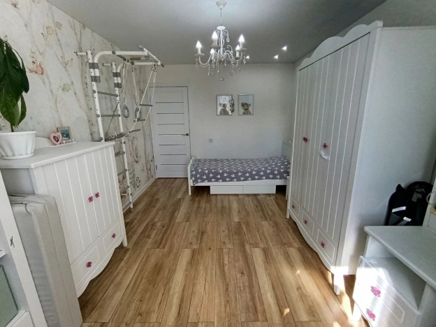 Купить квартиру в Бердске. Вариант № 7838710, 8, площадь -  квм, цена 7700000 рублей