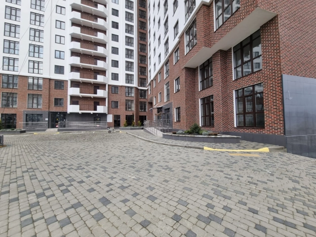 Купить трехкомнатную квартиру на улице Новороссийское шоссе в Краснодарском крае. Вариант № 31981, 23, площадь -  квм, цена 10500000 рублей