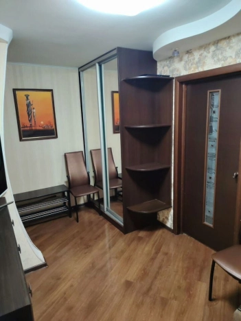 Купить трехкомнатную квартиру у метро Коммунарка в Москве. Вариант № 3968451, 6, площадь -  квм, цена 6950000 рублей