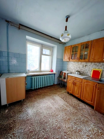 Купить трехкомнатную квартиру на улице Пионерская в Новосибирской области. Вариант № 25024, 21, площадь -  квм, цена 3650000 рублей