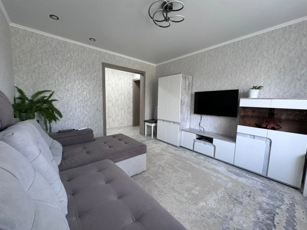 Купить двухкомнатную квартиру в Балакове. Вариант № 9805, 4, площадь -  квм, цена 4900000 рублей