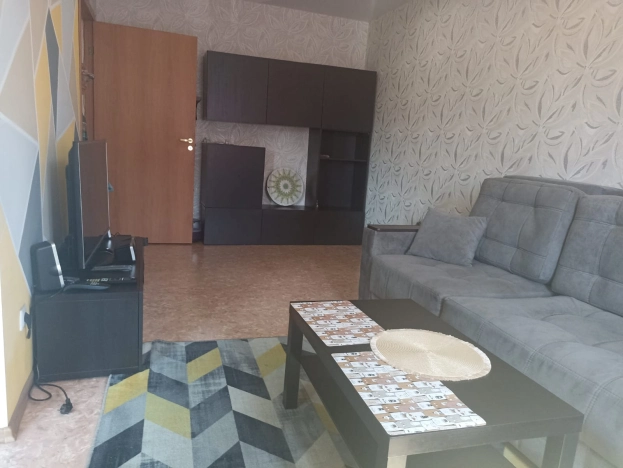 Купить квартиру в районе Заводский в Кемерове. Вариант № 48149, 10, площадь -  квм, цена 4850000 рублей