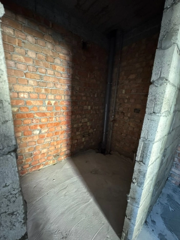 Купить трехкомнатную квартиру в Микрорайоне 8-й, Элиста в Элисте. Вариант № 8458481, 5, площадь -  квм, цена 6600000 рублей