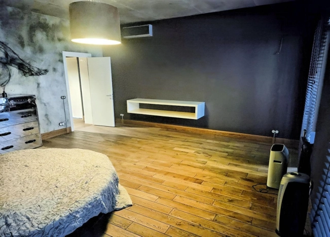 Купить пятикомнатную квартиру в Санкт-Петербурге. Вариант № 10436715, 15, площадь -  квм, цена 199900000 рублей