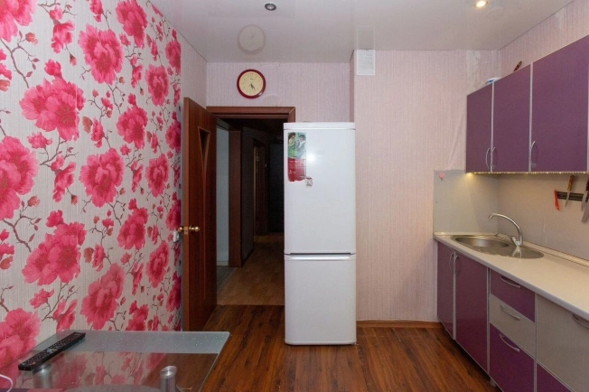 Купить квартиру в Тобольске. Вариант № 9857411, 1, площадь -  квм, цена 9300000 рублей