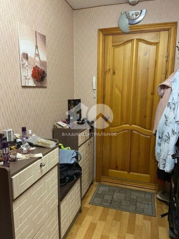 Купить трехкомнатную квартиру на улице Жилмассив в Новосибирской области. Вариант № 9146328, 7, площадь -  квм, цена 6000000 рублей