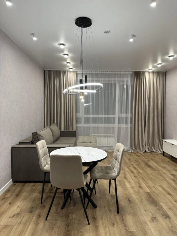 Снять квартиру у метро Площадь Гарина-Михайловского в Новосибирске. Вариант № 8909270, 1, площадь -  квм, цена 80000 рублей