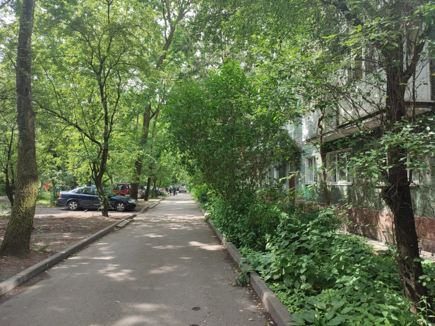 Купить трехкомнатную квартиру в районе Центральный в Калининграде. Вариант № 52135, 23, площадь -  квм, цена 6300000 рублей