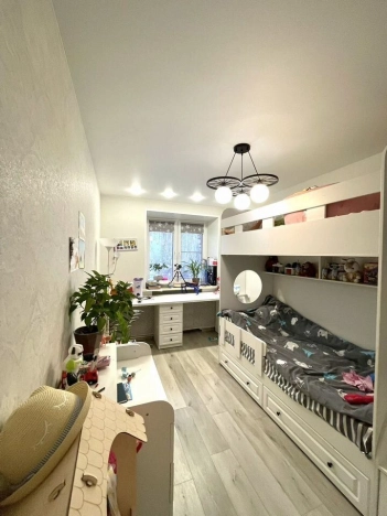 Купить трехкомнатную квартиру на улице проспект Героев Донбасса в Нижнем Новгороде. Вариант № 10669075, 4, площадь - квм, цена 13900000 рублей