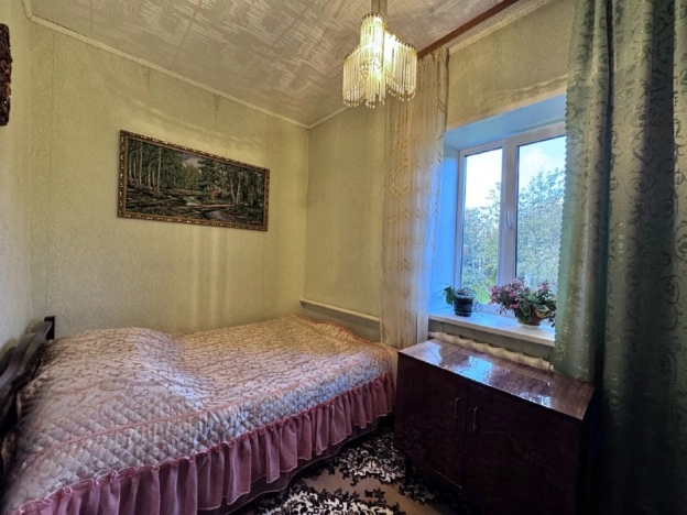 Купить дом в Брянской области. Вариант № 3918552, 12, площадь -  квм, цена 4250000 рублей