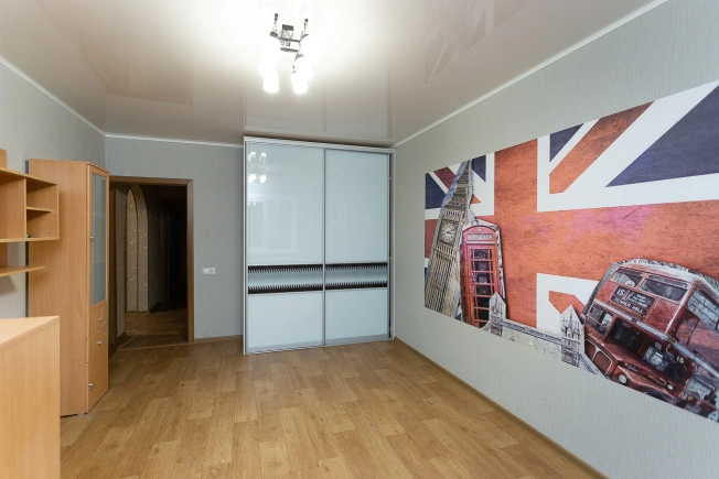 . Вариант № 9066650, 33, площадь - 79.9 квм, цена 8750000 рублей