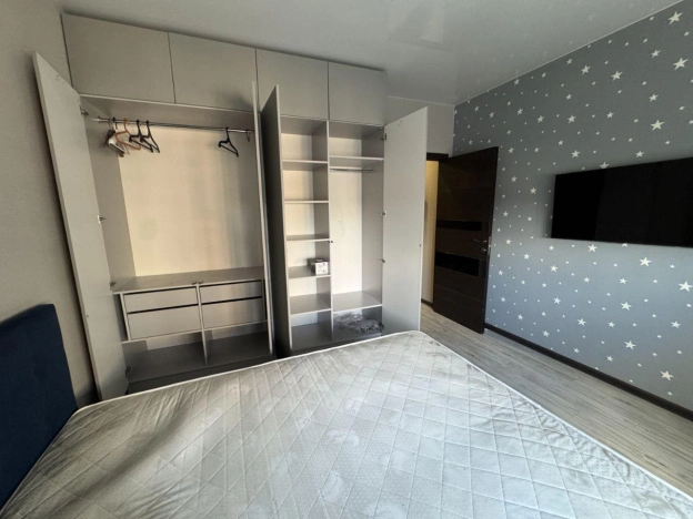 Купить двухкомнатную квартиру на улице Пыжёвский переулок в Москве. Вариант № 10065781, 16, площадь -  квм, цена 11000000 рублей