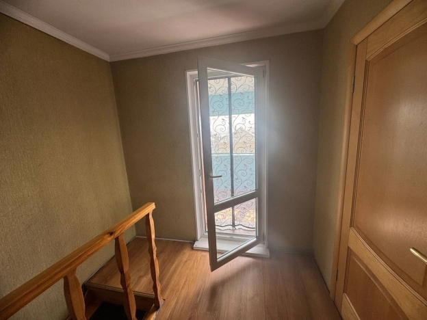 Купить дом в районе Железнодорожный в Улан-Удэ. Вариант № 40024, 7, площадь -  квм, цена 9000000 рублей